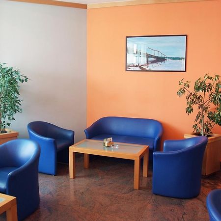 Hotel Cubic Laktaši Buitenkant foto