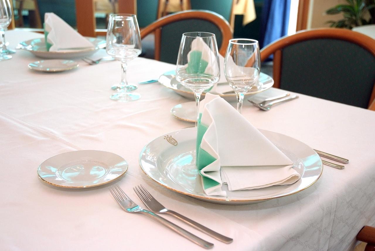 Hotel Cubic Laktaši Buitenkant foto